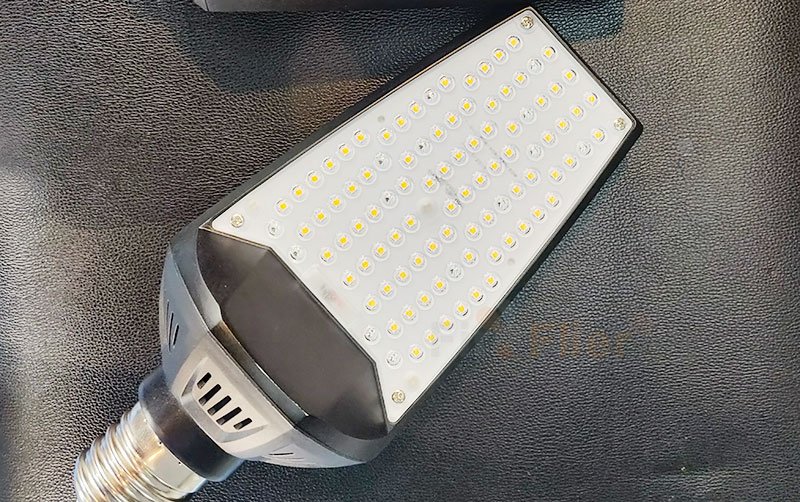 Bombilla de reequipamiento LED E40